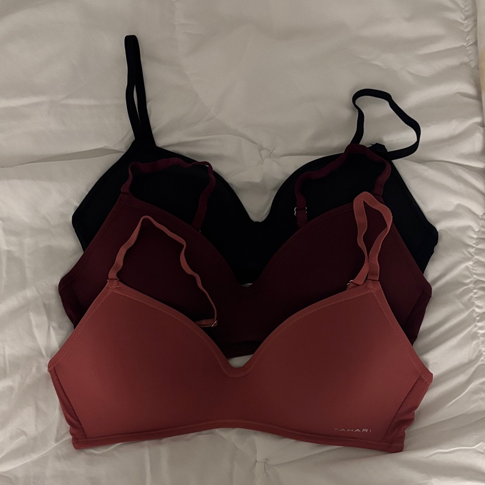 Tahari Wireless Bra Set 36B